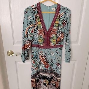 Anthropologie dress, beautiful bead work on the bodice. Flowy size 6